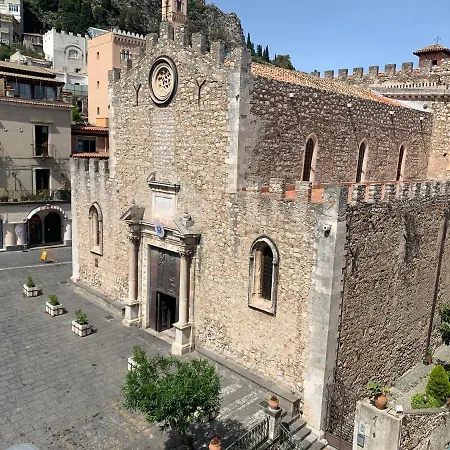 Casa Antica Savoia 公寓 *