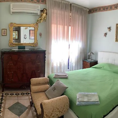 Casa Antica Savoia Apartment