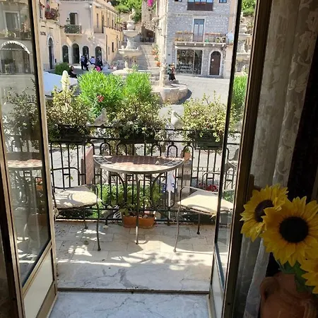 Casa Antica Savoia * Taormina